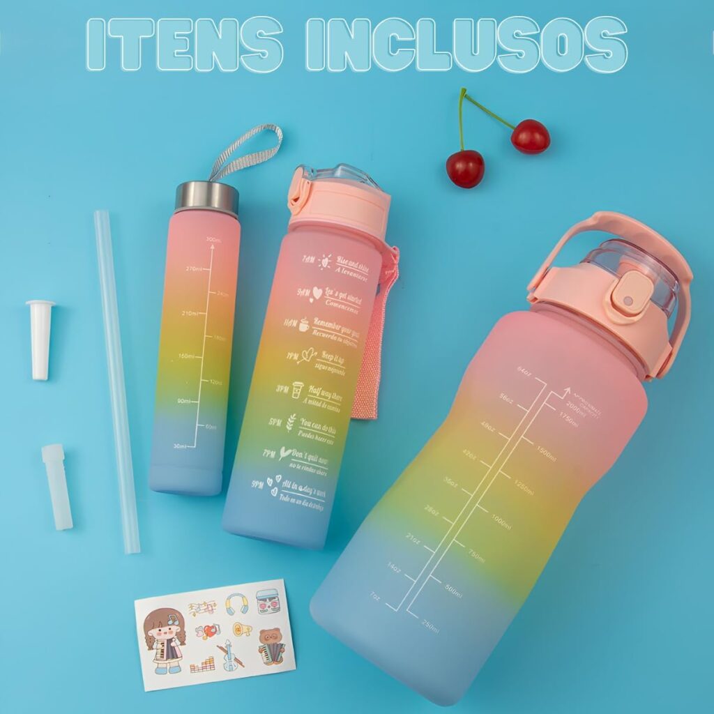 Itens inclusos do kit de garrafas motivacionais mostrando os três tamanhos, canudo e adesivos 3D