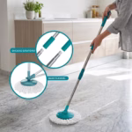 Pessoa usando Mop Giratório Fit Flash Limp limpando piso de cozinha